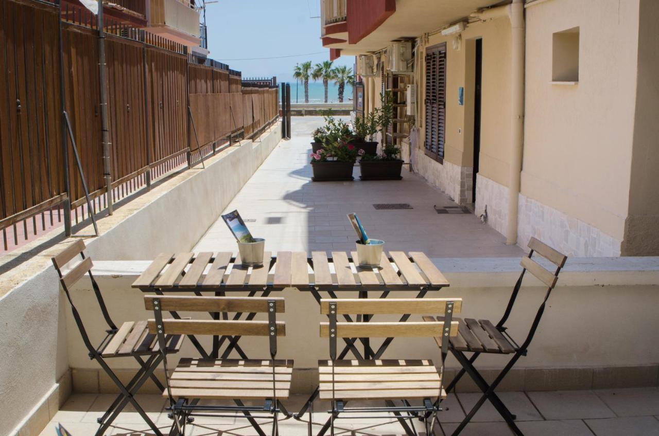 Guest House Del Lido Porto Empedocle Exterior photo